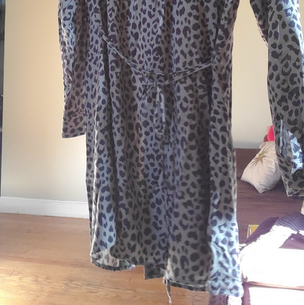 SOLD H&M Green Pattern Dress - Picture 4 of 4